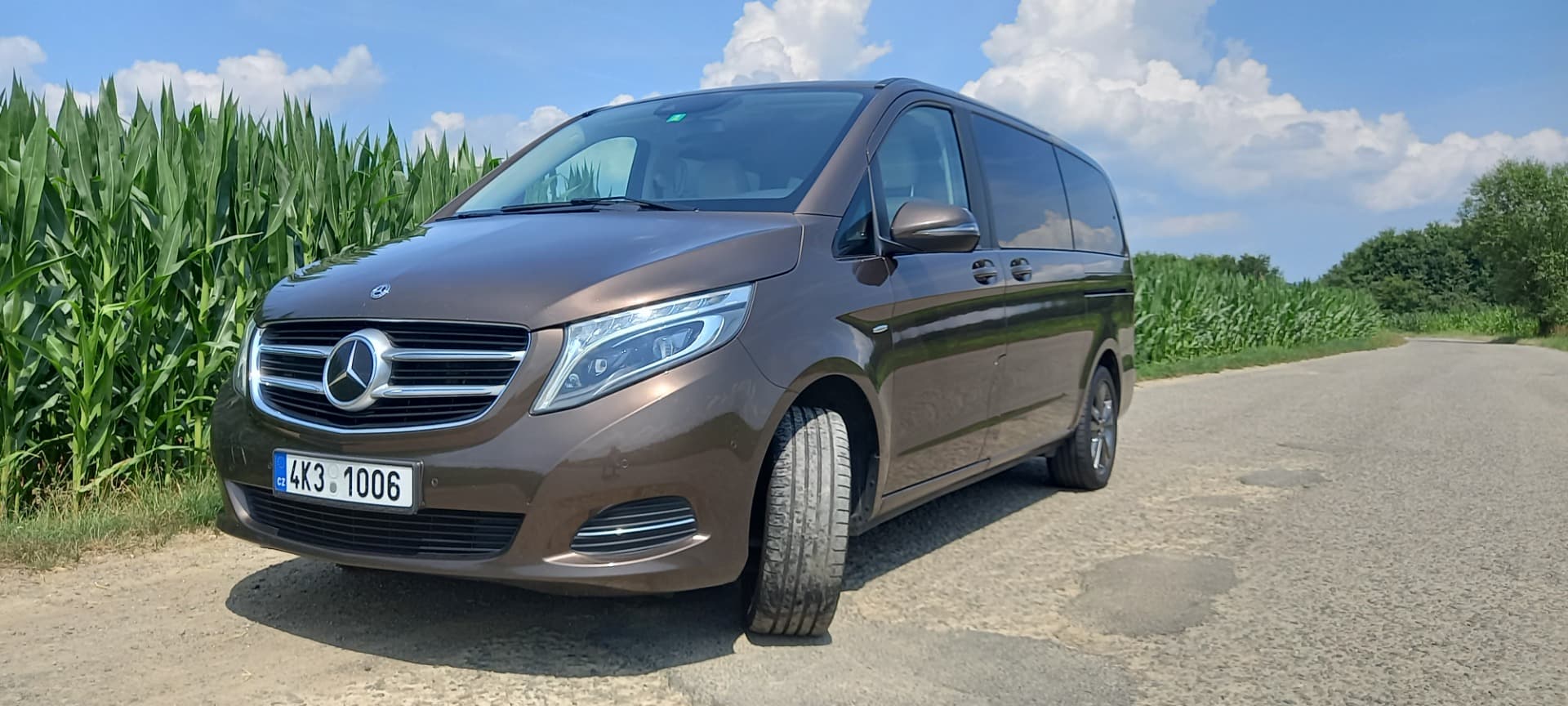 Mercedes-Benz V250